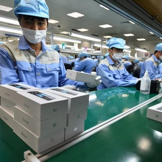 Osaka Food Corporation (Japan) is hiring workers